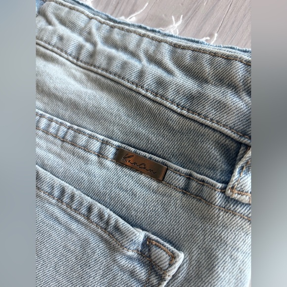 KanCan Light Wash Straight Leg Jeans - Picture 3 of 4